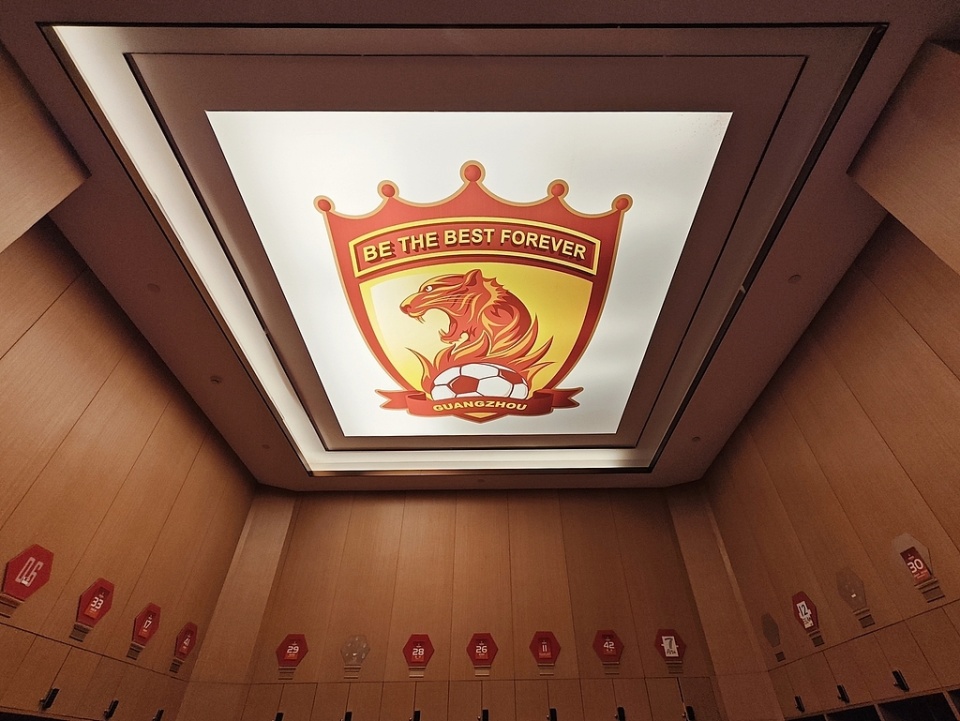 都无法取代, 豹队之心路, 遭遇