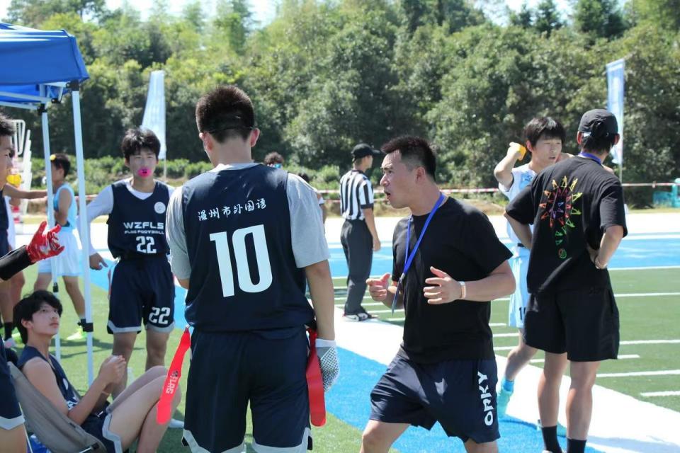 大家压根没, inews